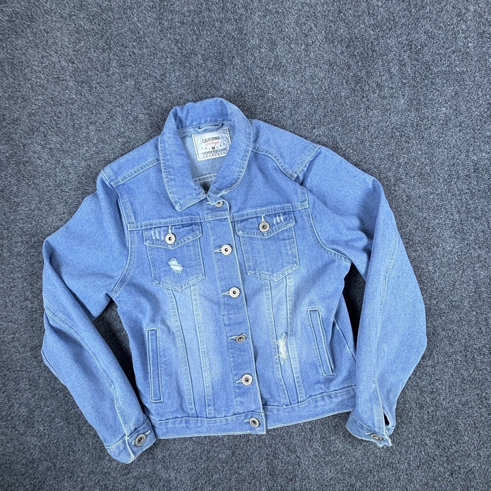 California Vintage Trucker Jacket Womens Medium Blue Denim Distressed Button Up